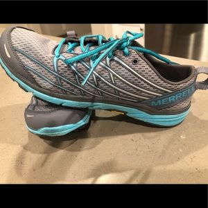 Women’s Merrell Sneakers - SZ 7